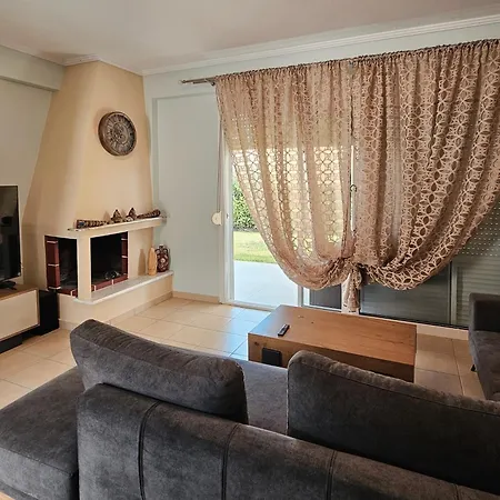 Maisonette For Rent In The Center Of *
