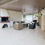 Maisonette For Rent In The Center Of חניוטי