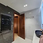 Maisonette For Rent In The Center Of חניוטי
