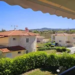 Maisonette For Rent In The Center Of חניוטי