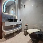 Maisonette For Rent In The Center Of * חניוטי