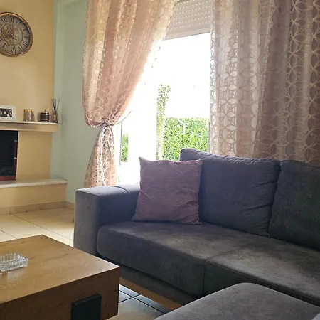 Maisonette For Rent In The Center Of Feriehus Hanioti
