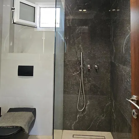 Maisonette For Rent In The Center Of * Hanioti