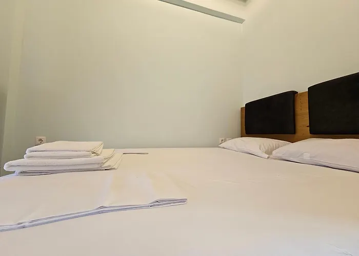 Maisonette For Rent In The Center Of *