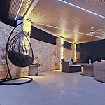 Maisonette For Rent In The Center Of *