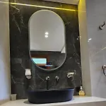 펜션 Maisonette For Rent In The Center Of