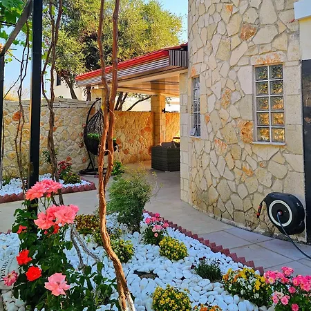 Maisonette For Rent In The Center Of