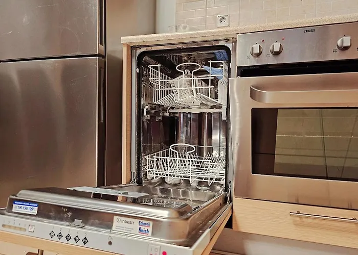 بيت للعطل Maisonette For Rent In The Center Of *