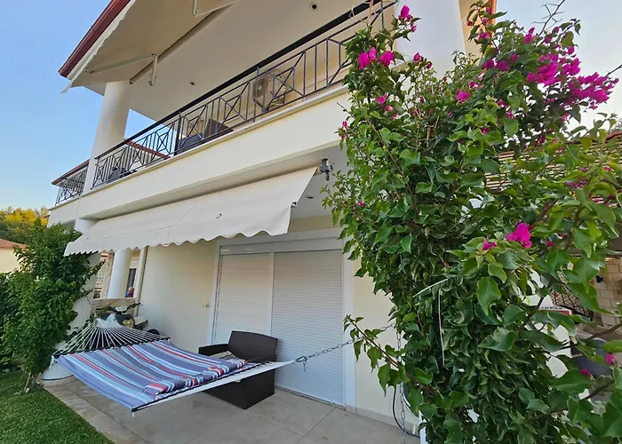 Maisonette For Rent In The Center Of *